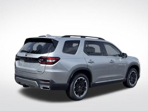 Solar Silver Metallic 2026 Honda Pilot Touring