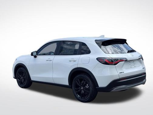 Platinum White Pearl 2027 Honda HR-V Sport