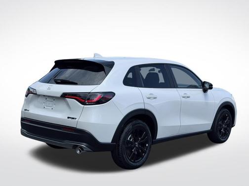 Platinum White Pearl 2027 Honda HR-V Sport