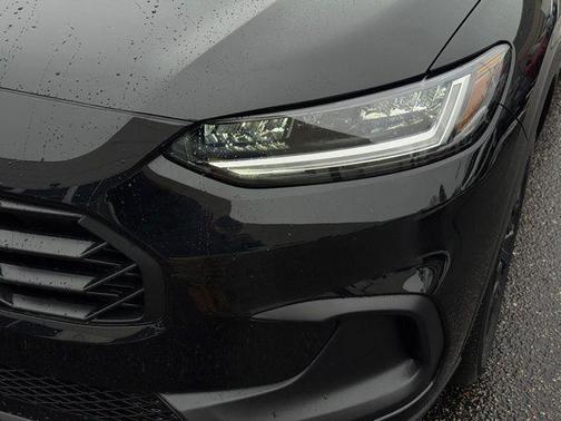 Crystal Black 2027 Honda HR-V Sport