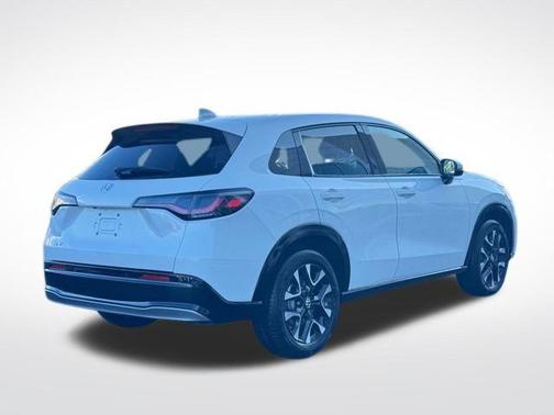 Platinum White Pearl 2027 Honda HR-V EX-L