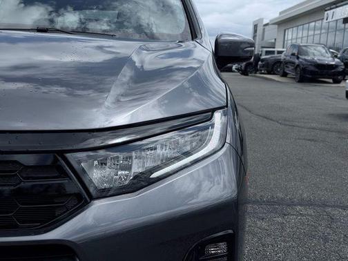 Modern Steel Metallic 2026 Honda Odyssey Elite