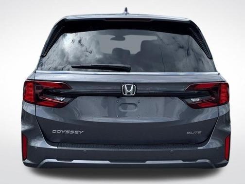 Modern Steel Metallic 2026 Honda Odyssey Elite
