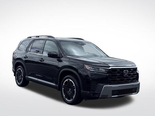 Crystal Black Pearl 2026 Honda Pilot Touring