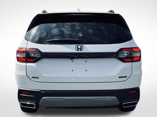 White 2026 Honda Pilot Touring