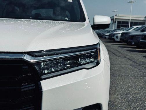 White 2026 Honda Pilot Touring