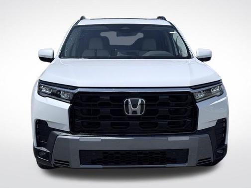 Platinum White Pearl 2026 Honda Pilot Touring