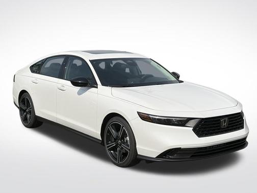 Platinum White 2026 Honda Accord SE