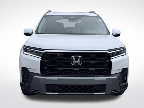 Platinum White Pearl 2026 Honda Pilot Elite