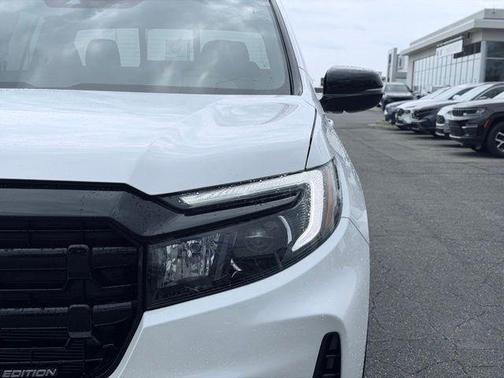 Platinum White Pearl 2026 Honda Ridgeline Black Edition