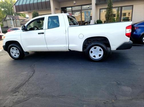 2015 Toyota Tundra SR5