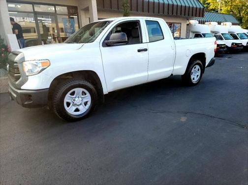 2015 Toyota Tundra SR5