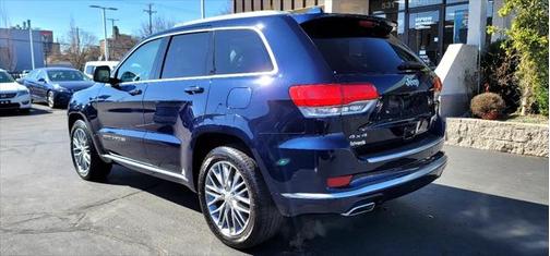 2018 Jeep Grand Cherokee Summit