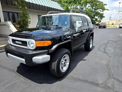2014 Toyota FJ Cruiser Base