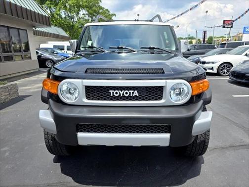 2014 Toyota FJ Cruiser Base