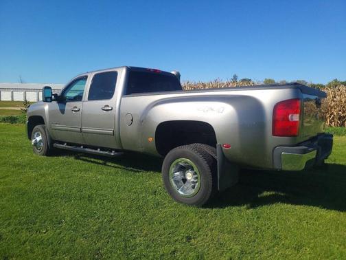 Graystone Metallic 2009 Chevrolet Silverado 3500 LTZ Crew Cab DRW