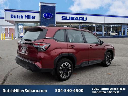 2025 Subaru Forester Base