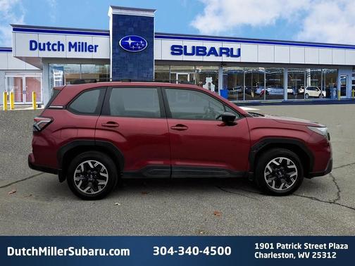 2025 Subaru Forester Base