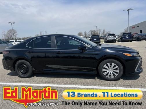 2024 Toyota Camry Hybrid LE