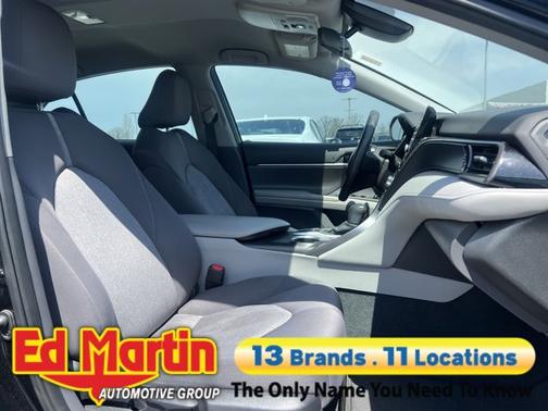 2024 Toyota Camry Hybrid LE