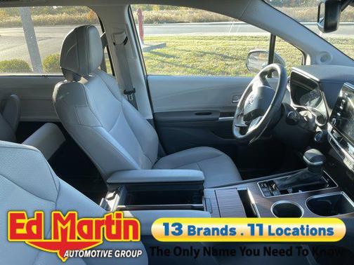 2024 Toyota Sienna XLE