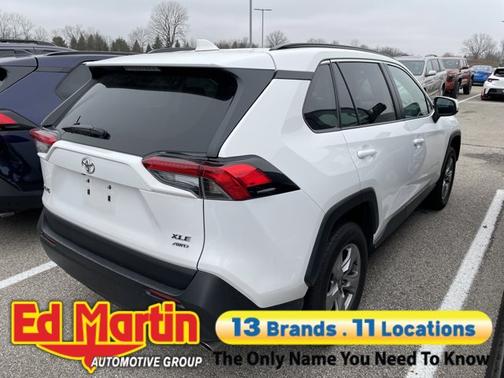 2025 Toyota RAV4 XLE