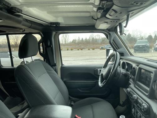 2020 Jeep Gladiator Sport S