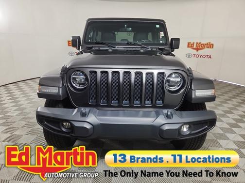 Granite Crystal Metallic Clearcoat 2020 Jeep Wrangler Unlimited Sahara