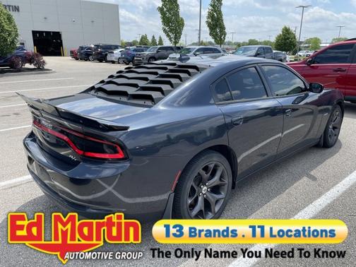 Granite Pearlcoat 2017 Dodge Charger R/T