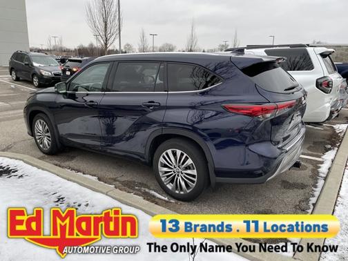 2022 Toyota Highlander Platinum