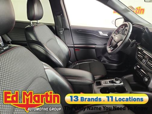 2023 Ford Escape ST-Line Select