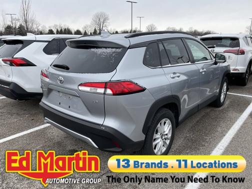 2024 Toyota Corolla Cross LE