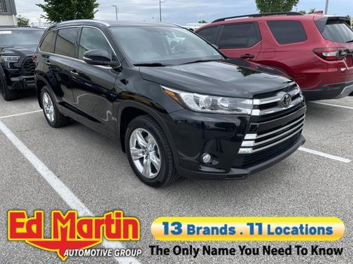 Midnight Black Metallic 2018 Toyota Highlander Limited