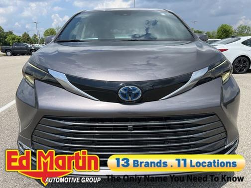 2022 Toyota Sienna Platinum 7 Passenger