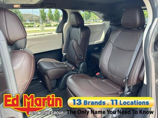 2022 Toyota Sienna Platinum 7 Passenger