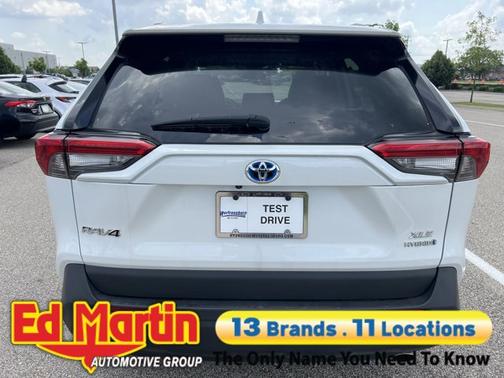 2024 Toyota RAV4 Hybrid XLE Premium