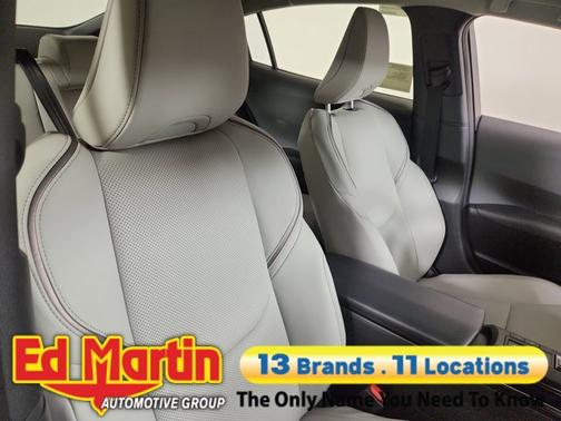 2025 Toyota Prius XLE