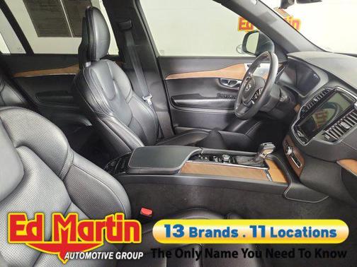Gray Metallic 2018 Volvo XC90 T6 Inscription