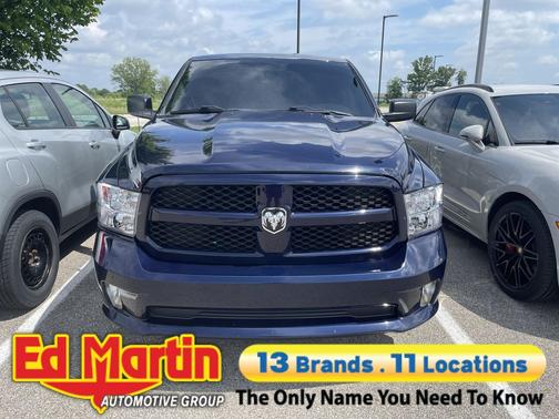 True Blue Pearlcoat 2018 RAM 1500 Express