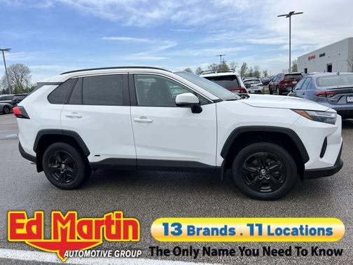2022 Toyota RAV4 Hybrid XLE