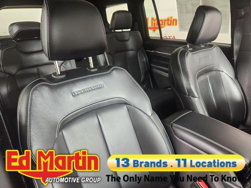 Midnight Sky 2024 Jeep Grand Cherokee L Overland