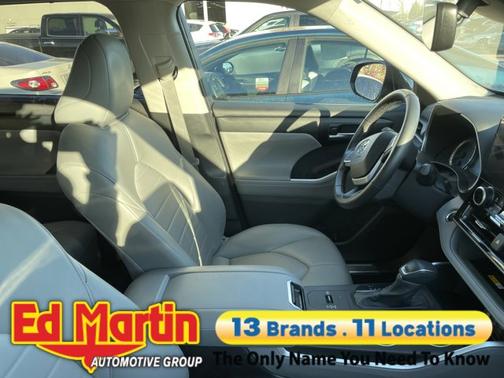 2025 Toyota Highlander Hybrid XLE