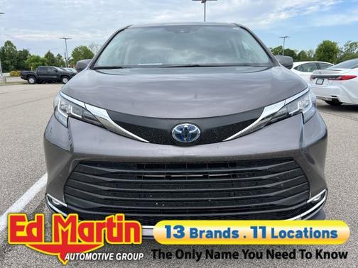 2022 Toyota Sienna XLE 7 Passenger