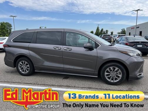2022 Toyota Sienna XLE 7 Passenger