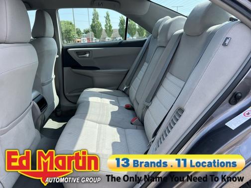 2015 Toyota Camry Hybrid SE