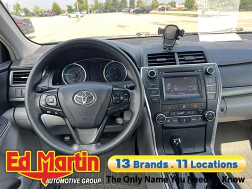 2015 Toyota Camry Hybrid SE