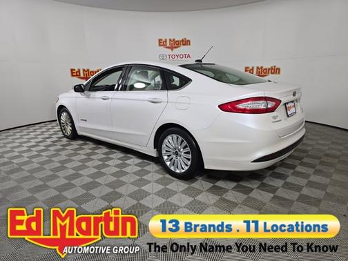2015 Ford Fusion Hybrid SE