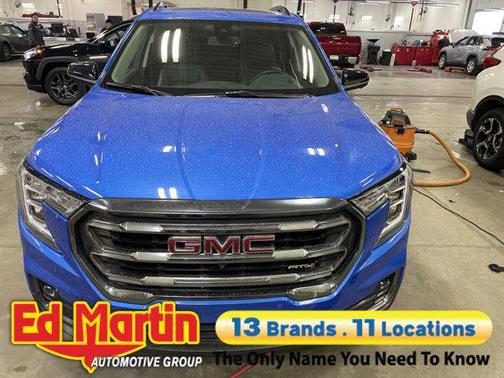 2024 GMC Terrain AWD AT4