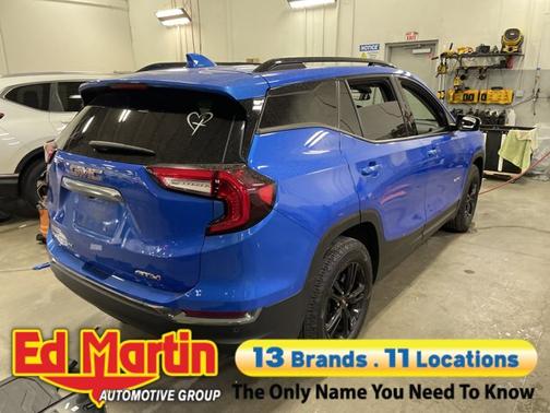 2024 GMC Terrain AWD AT4