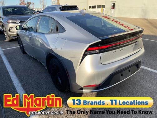 2025 Toyota Prius LE